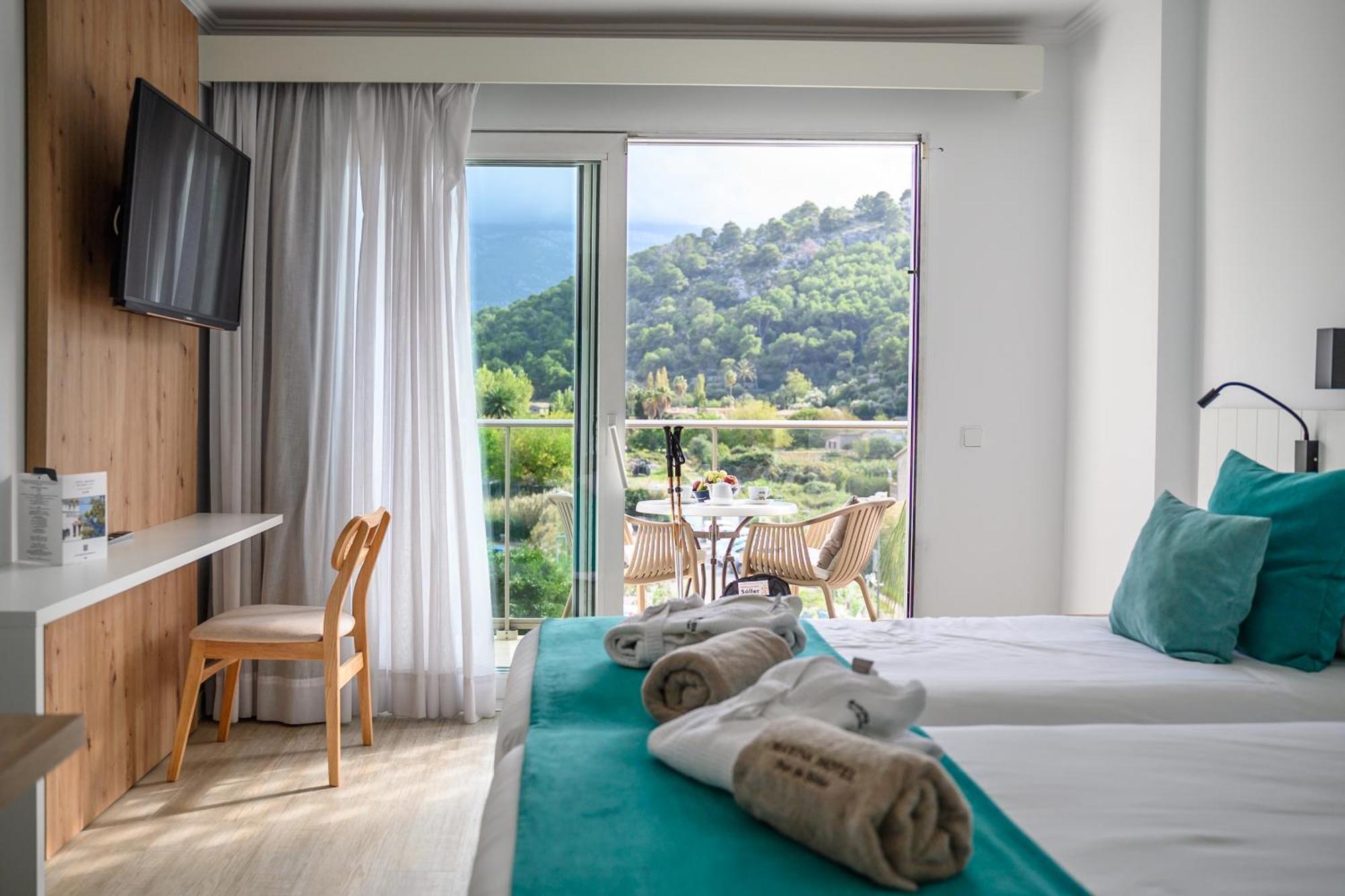 Hotel Marina Port De Soller Bagian luar foto